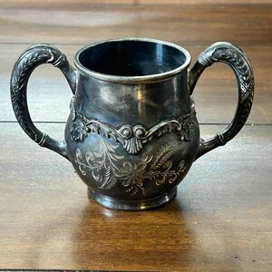 Antique Barbour Silver Company quadruple-plated sugar bowl Early 20th century